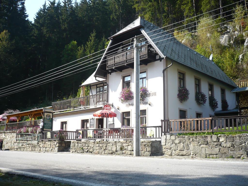 Pension Rybářská Bašta Rožmberk nad Vltavou Exterior foto